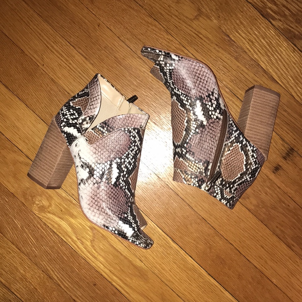 Vince Camuto | Fedrilla Open Toe Bootie